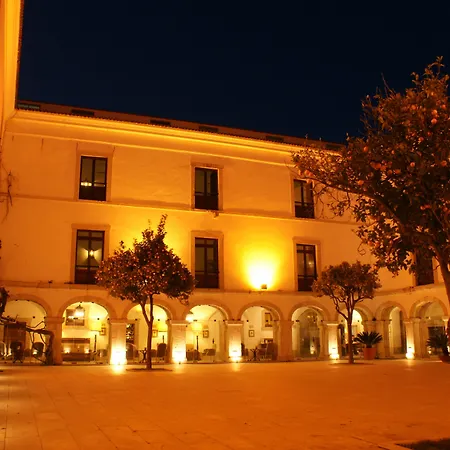 Castelo De فندق بالميلا